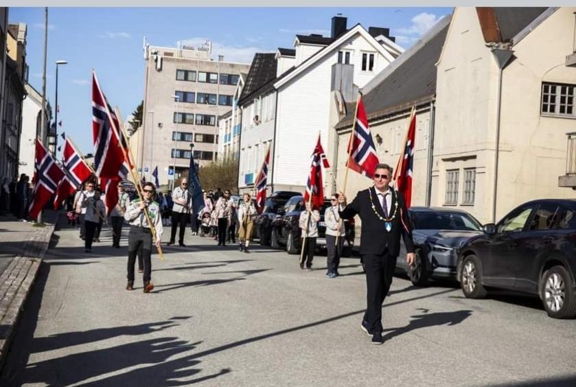 Koselig Leilighet I Narvik Sentrum 5 Soveplasser Gratis Parkering Og Gratis Internett Экстерьер фото